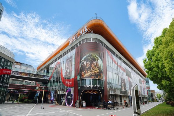 凭票入场，有人驱车30公里来体验，上海“城中村”改造后诞生商业“新物种”